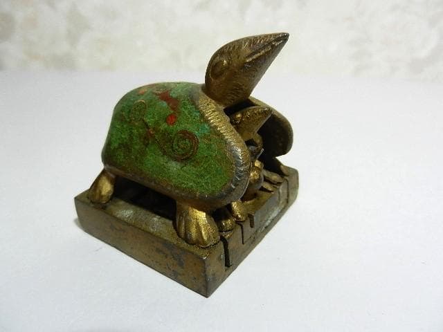 珍しい中国黄銅製印章４点（亀鈕２点と水鳥１点が合体した亀鈕１点）