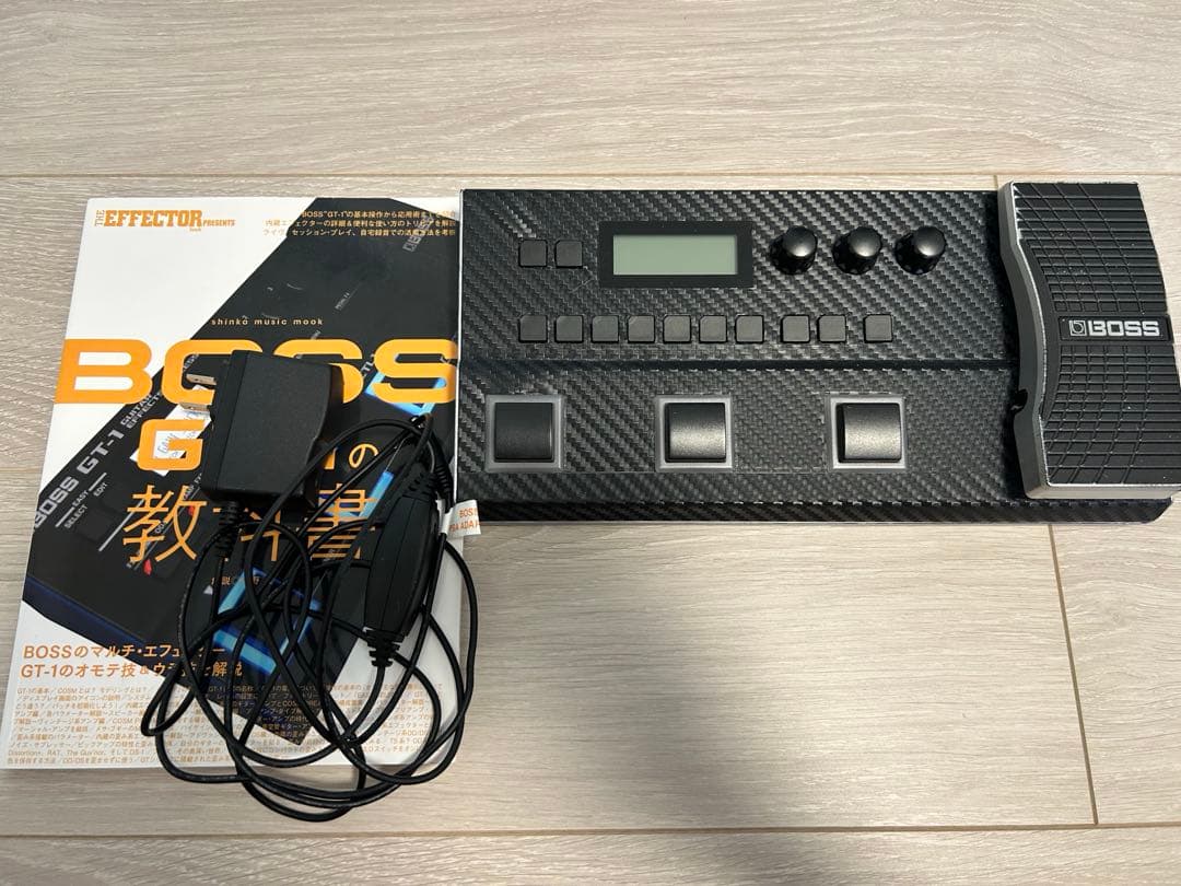 BOSS GT-1 教科書付き　アダプタ付き