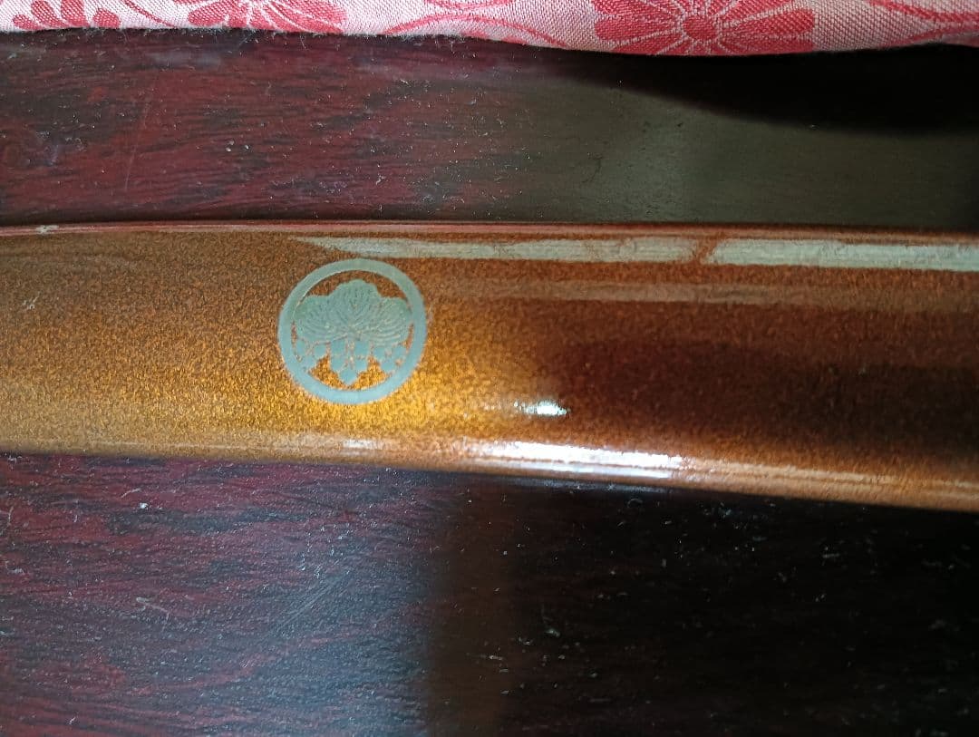 高級模擬家紋入伝統的な鞘付き古いレトロアンティーク袋付ヴィンテージ飾り置物