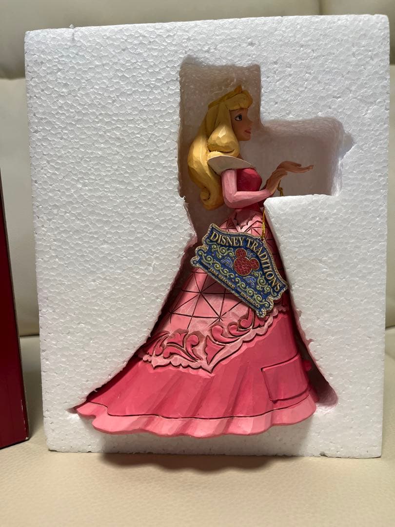 レア品〝未使用品〟オーロラ姫　眠れる森の美女　フィギア　オーロラ　ディズニー
