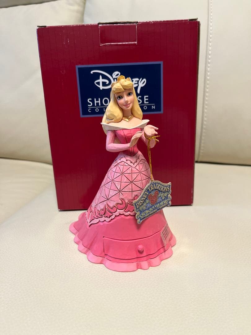 レア品〝未使用品〟オーロラ姫　眠れる森の美女　フィギア　オーロラ　ディズニー