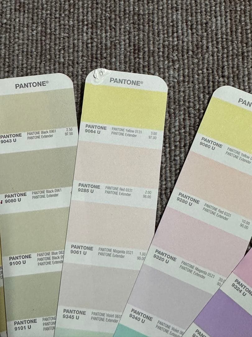 PANTONE色見本PASTELS&NEONS Coated&Uncoated