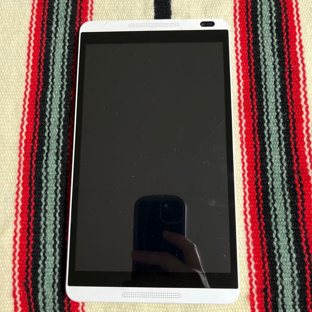 Huawei docomo dtab d-01G シルバー