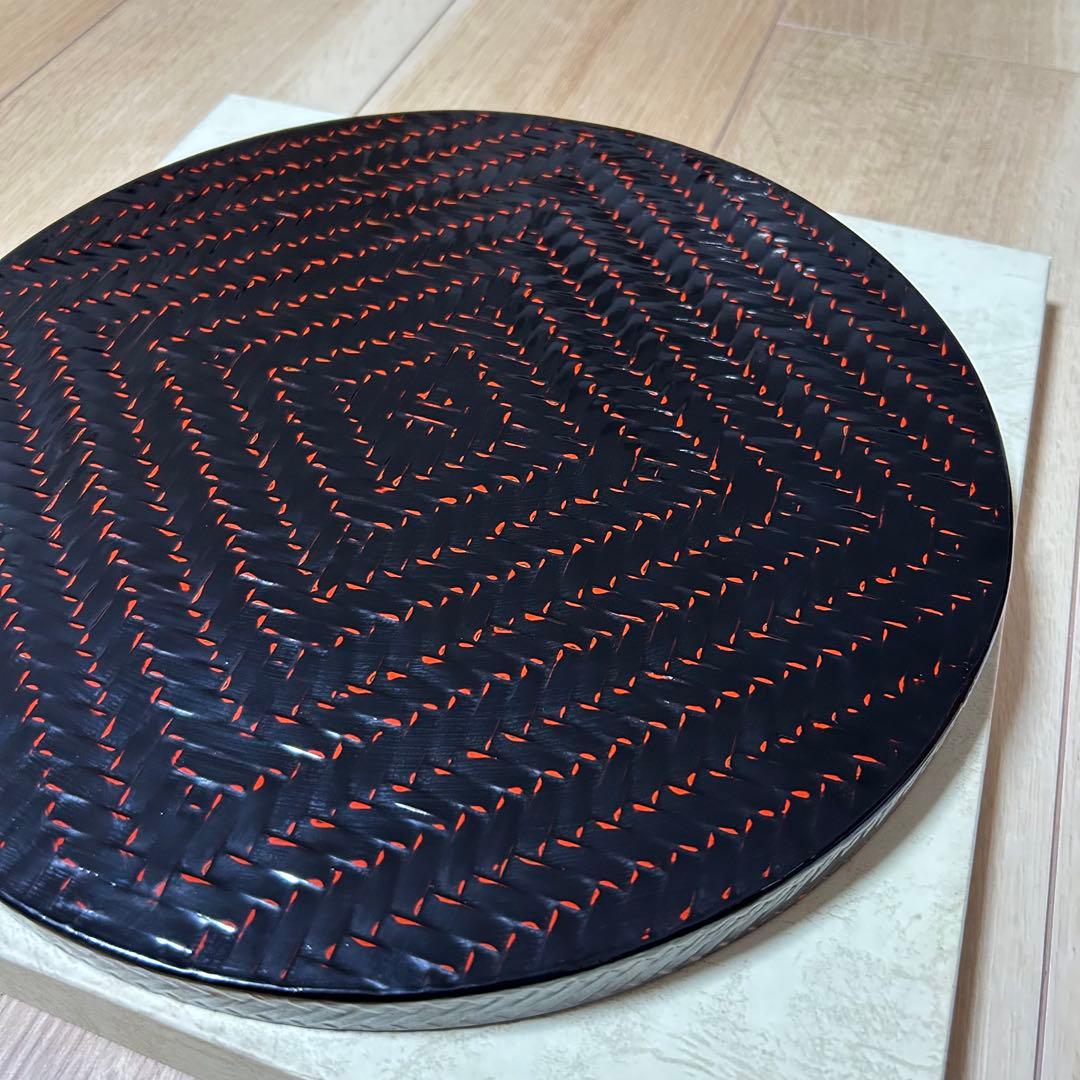 井上らんたい漆器☆お盆　丸盆　トレイ　艶あり　黒　真竹　福岡　久留米