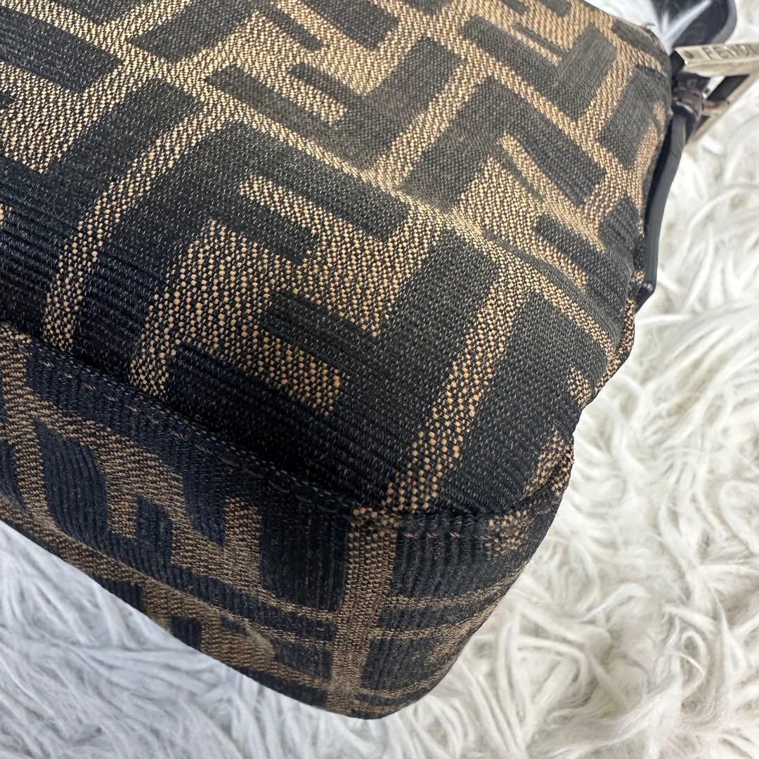 極美品 FENDI フェンディ マンマバケット ワンショルダーバッグ ズッカ