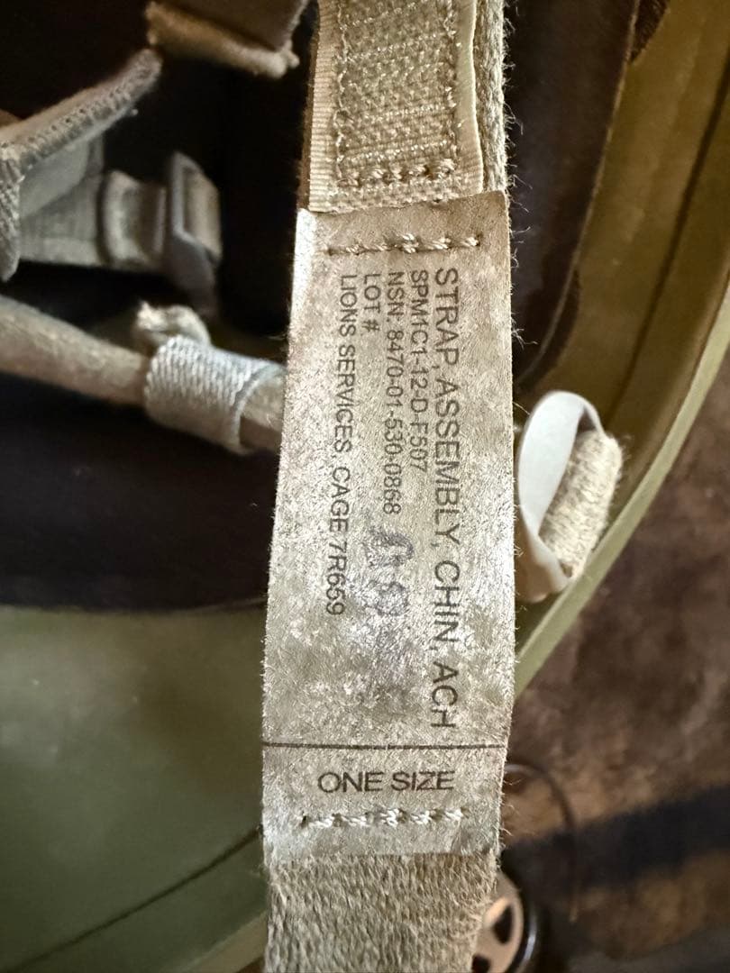 珍しいスネークペイント！実物 アメリカ軍放出品 ヘルメット ACH 値引き交渉可