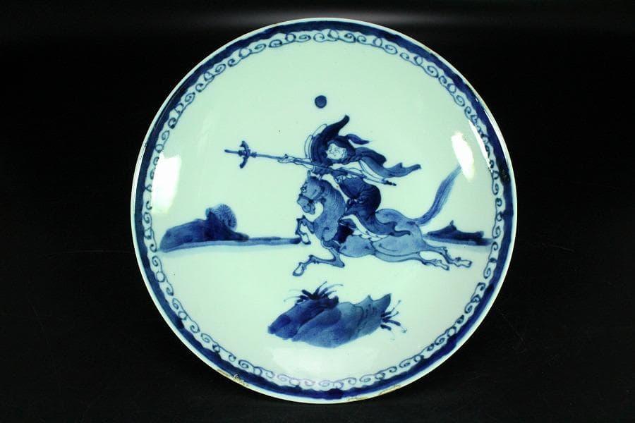 中国美術 青花 馬上武人紋 盤 φ21cm 古染付 清(K-RC962)