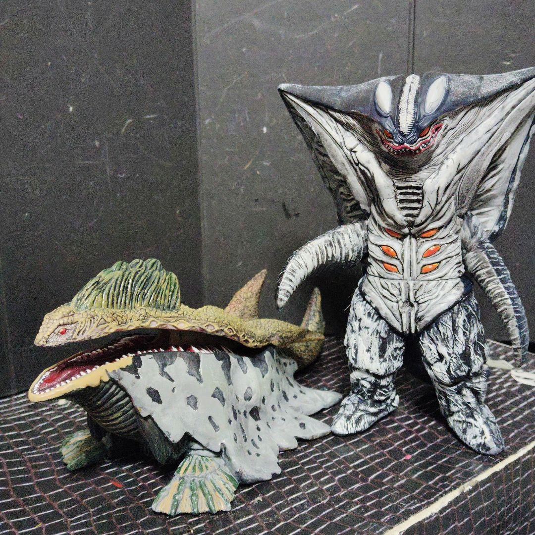 シャーク尊ウルトラ怪獣旧型ソフビスキューラ.ガゾート