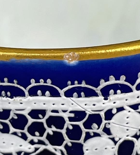 【希少】イタリア　ラヴェーノ 白レース デミカップ＆ソーサー　ヴェネチアン