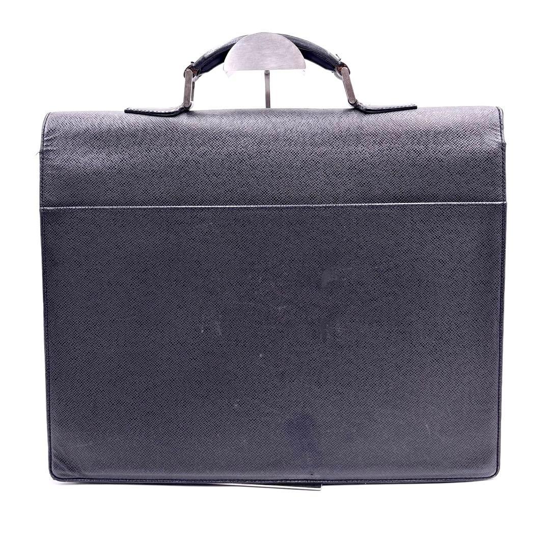 ルイヴィトン　タイガ　ロブスト1 ビジネスバッグ　ブリーフケース　A4 黒