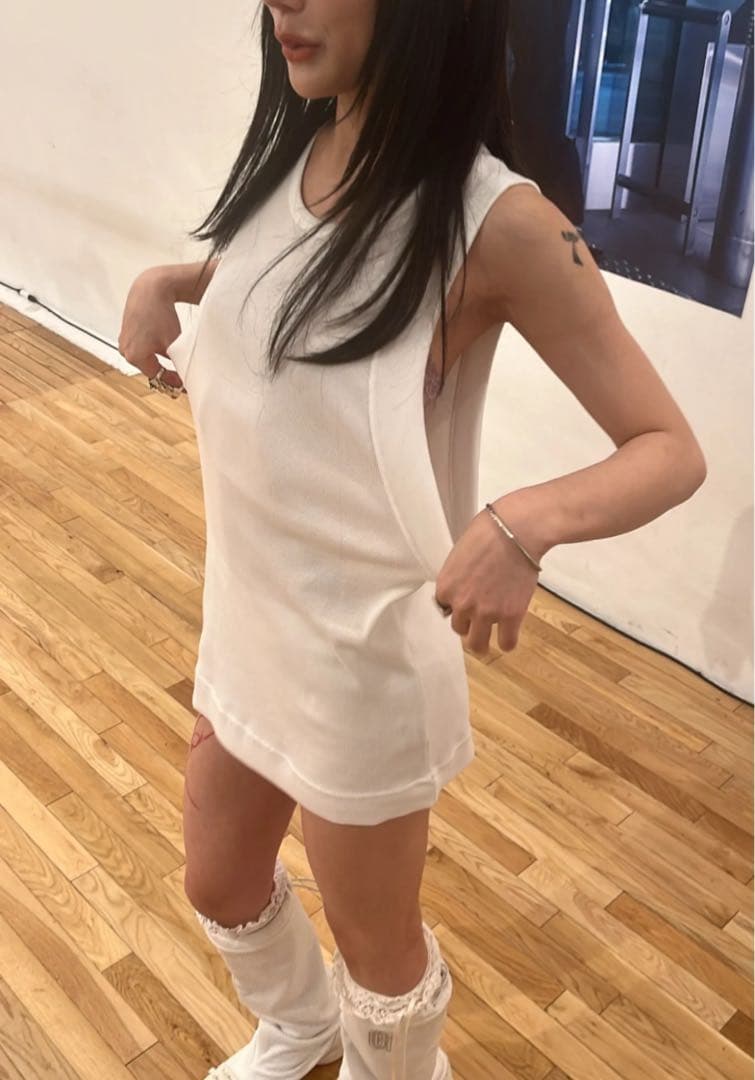 VANILLANI タンクトップ ブラック