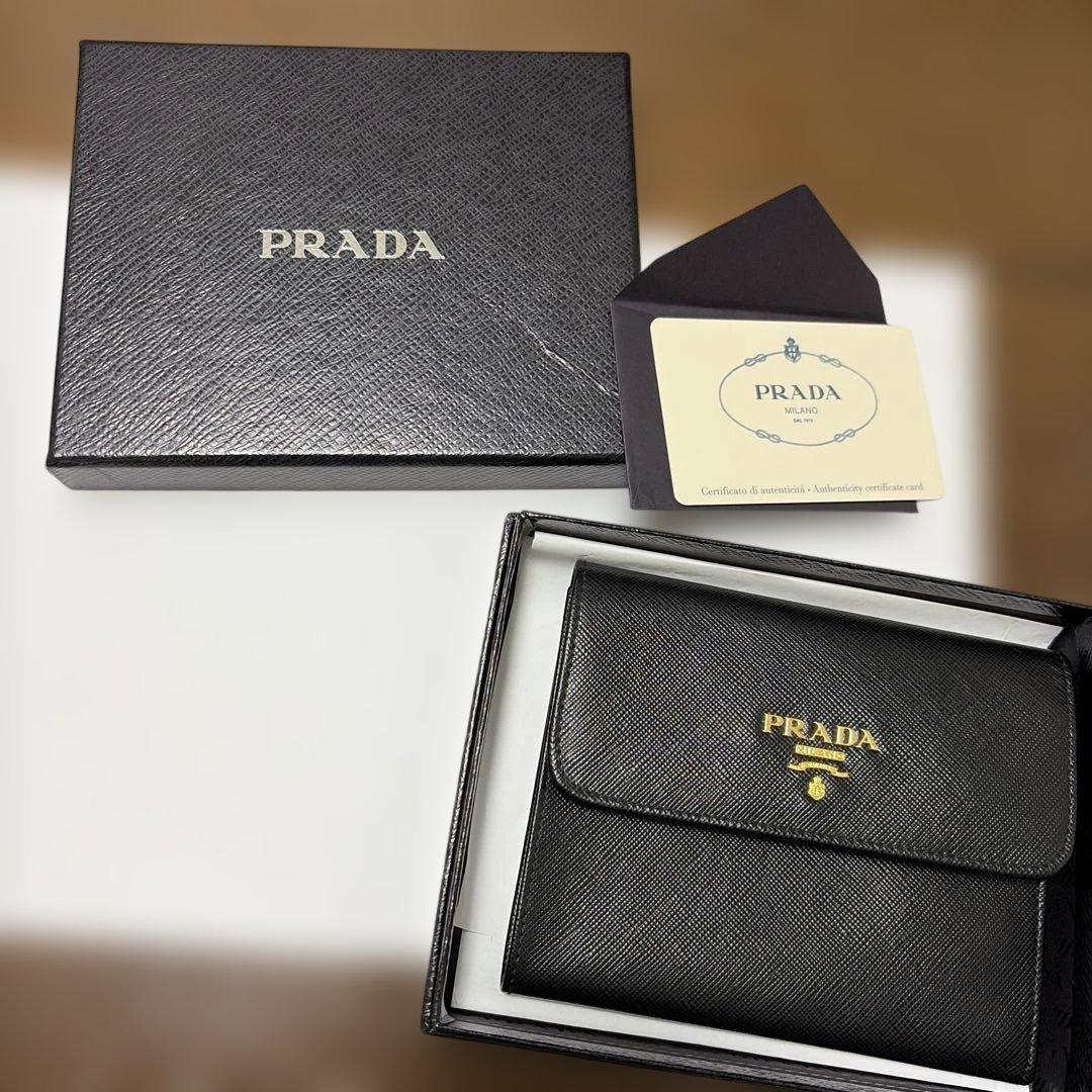 K*D様 ビンテージ PRADA ブラック 三つ折り財布