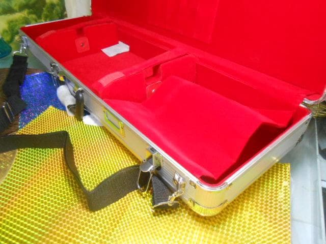 新品未使用(送料無料)11.980円三線専用N肩紐付き一丁入アルミハードケース