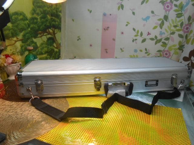 新品未使用(送料無料)11.980円三線専用N肩紐付き一丁入アルミハードケース