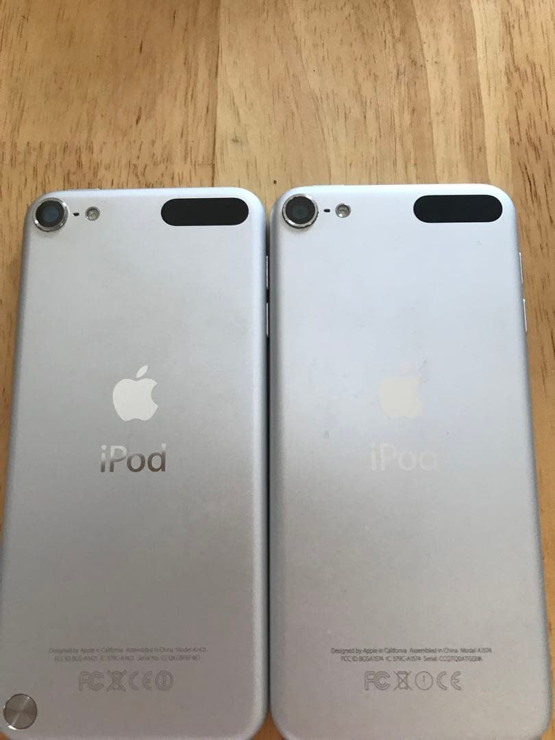 IPOD TOUCH 第6世代32Gと第５世代32G