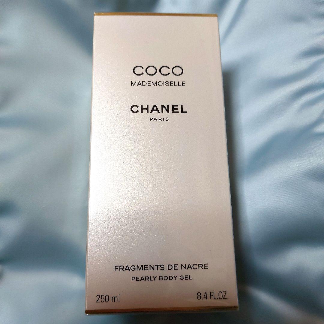 シャネル⭐ホリデー限定ココマドモアゼル パーリーボディジェル(ショッパー付)