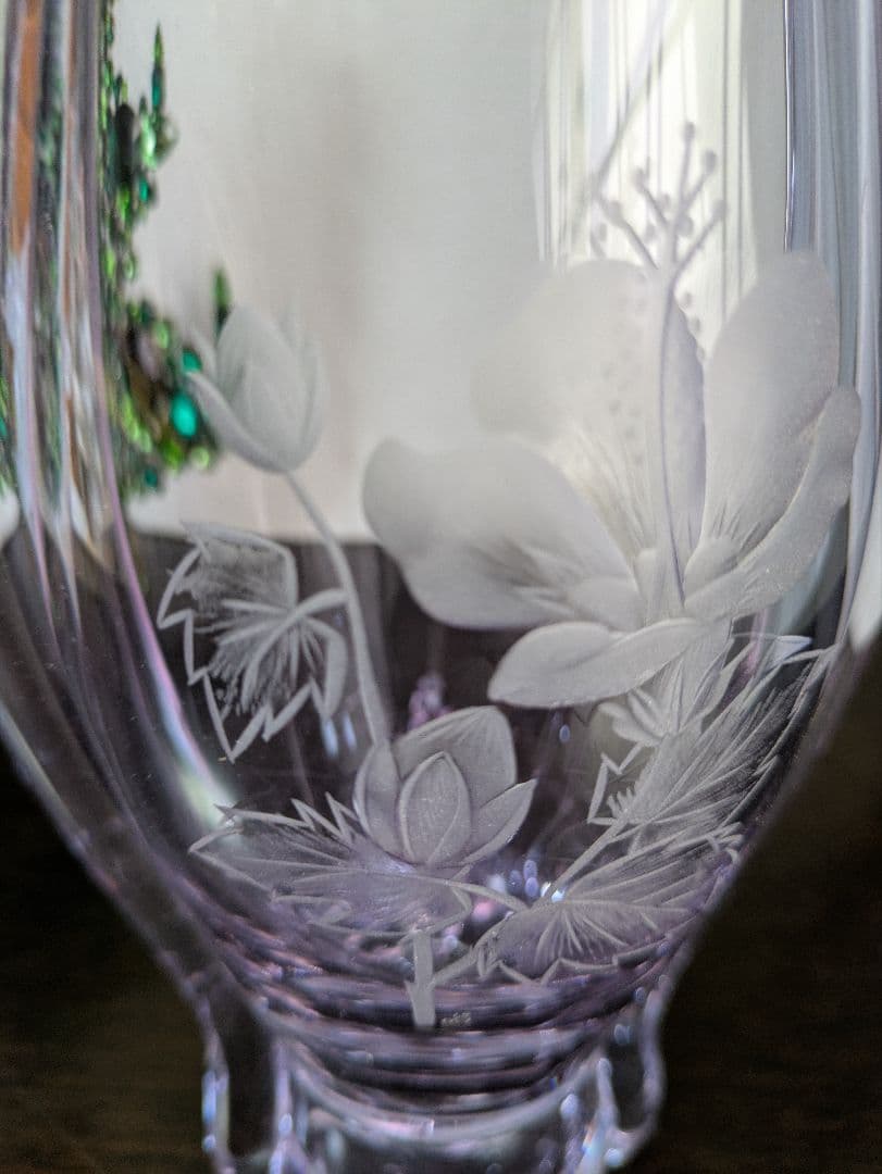 薄紫色の花瓶 　アレキサンドライト　サインアリ　変色ガラス　28cm お値下げ中