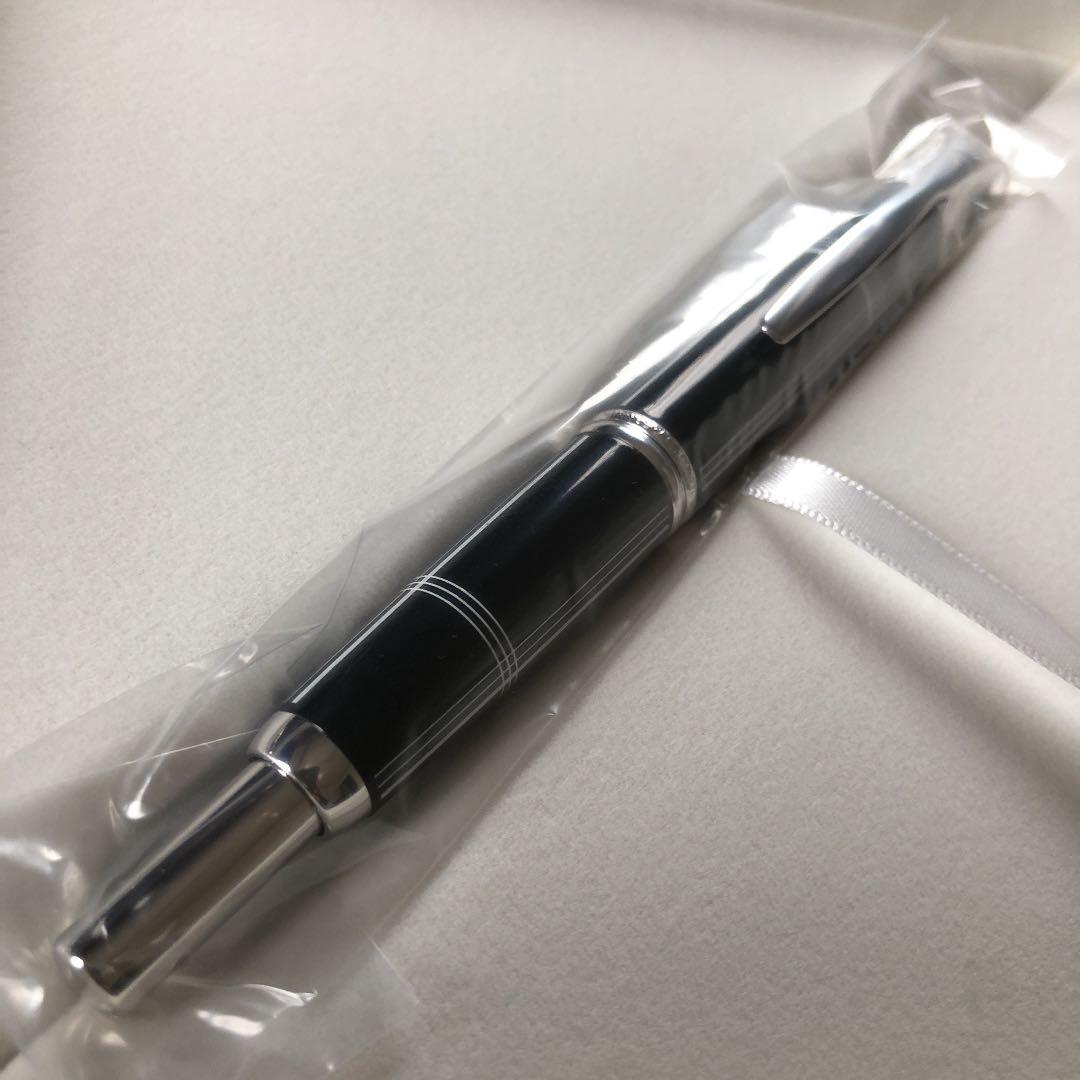 パイロット　キャップレス万年筆　2018年限定　クロスドラインズ　細字　Ｆニブ