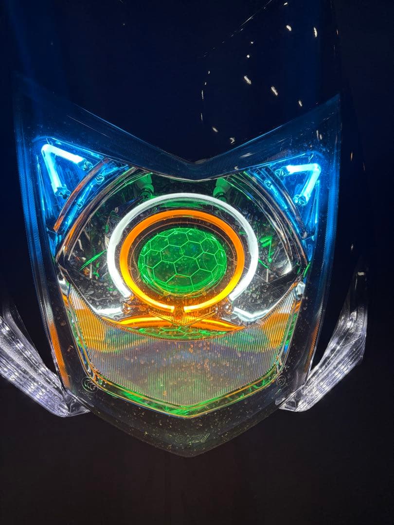 シグナス3型 デビルアイ ヘッドライト社外品