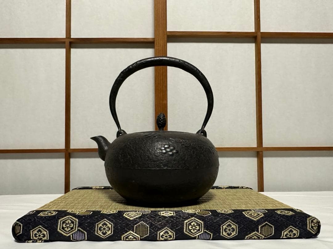 本番盛岡 薫山 南部鉄器 鉄瓶 柚子型 雲龍 1.2リットル 新品未使用品