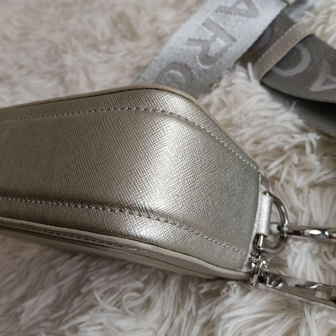 MARK JACOBSマークジェイコブスシルバーショルダーバッグ