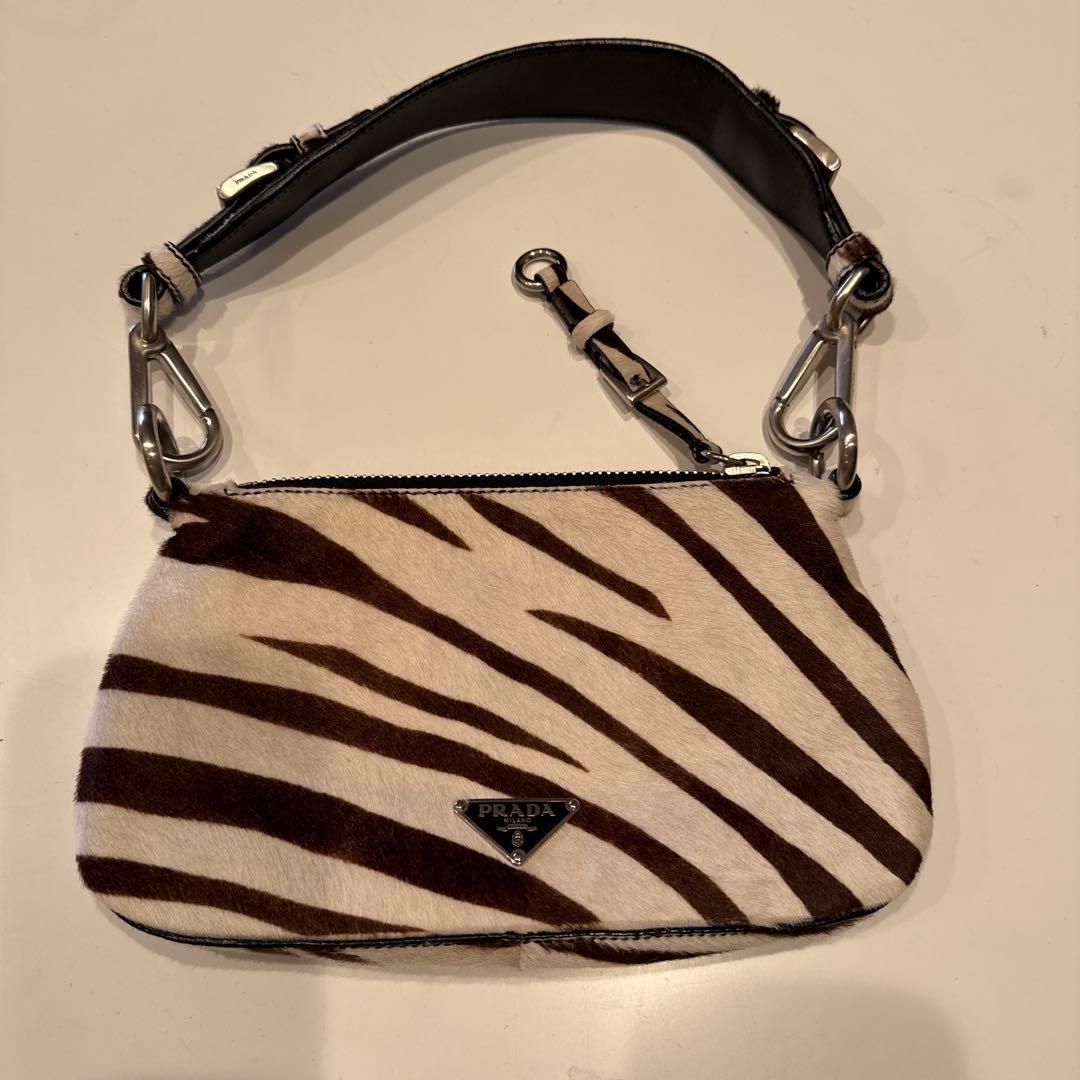 PRADA ゼブラ柄ハラコバッグ