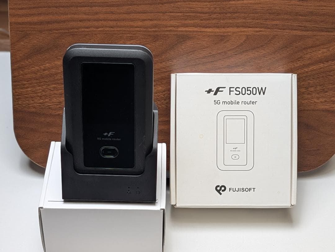 【クレードル付き】FUJISOFT FS050W 5Gモバイルルーター