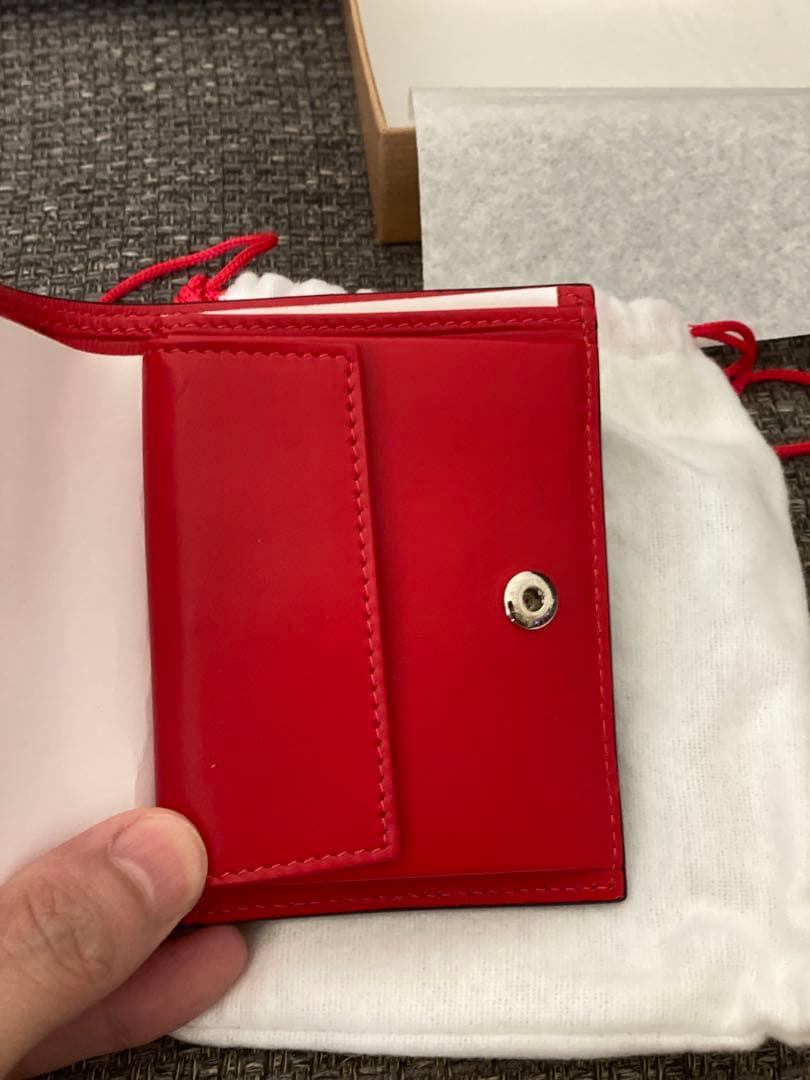 クリスチャンルブタン☆二つ折りコンパクト財布　新品未使用品 国内正規品☆