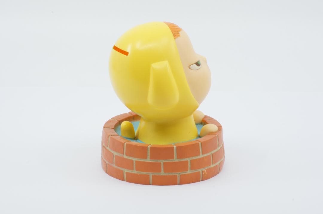 奈良美智 貯金箱「噴水の中の捨て犬」ソフビフィギュア