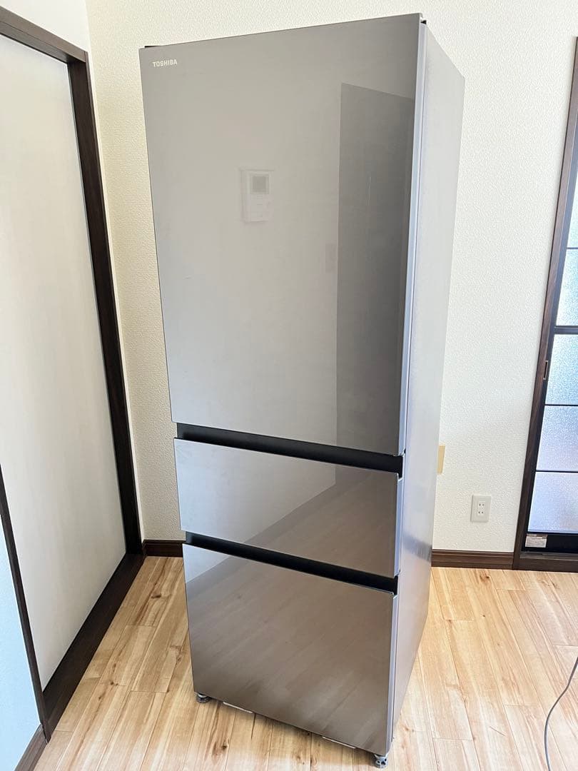 美品　TOSHIBA 東芝　冷蔵庫　GR-V36SV 2024年製