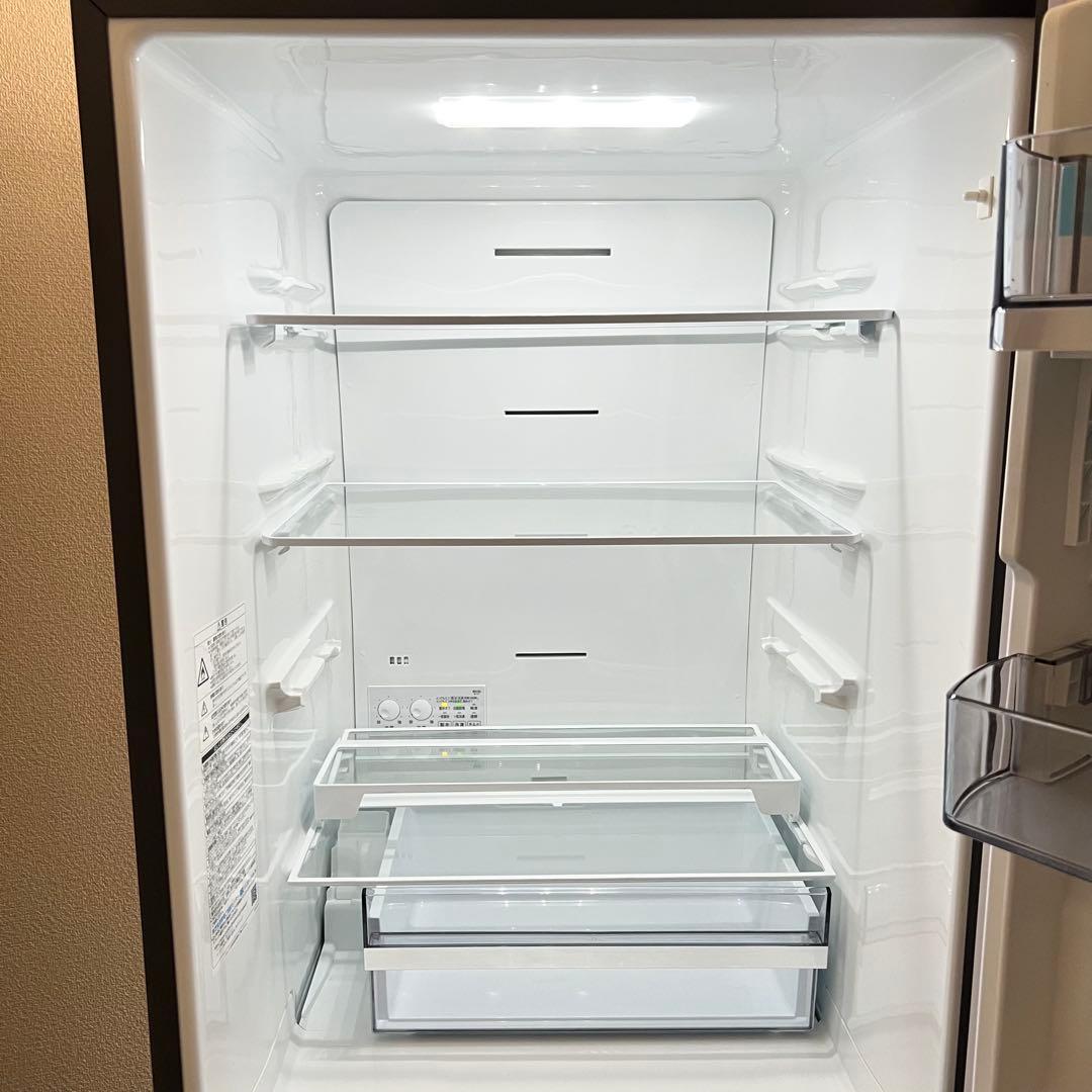 美品　TOSHIBA 東芝　冷蔵庫　GR-V36SV 2024年製