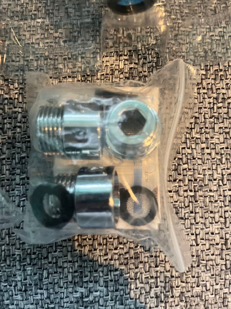 【未使用品】DELTA シャワーヘッド 7種類の設定　ロスのホームデポで購入品