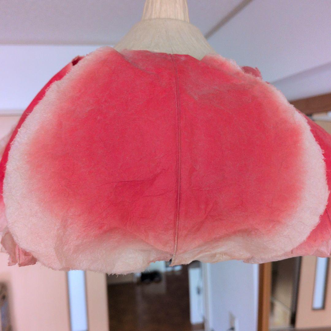 村松さちえさん　ピンク 花びら ペンダントライト
