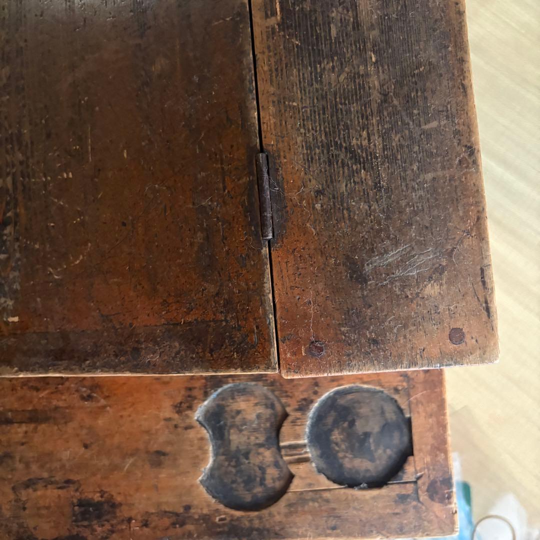 昭和時代の日本和室で使われていた木製の机 時代物　古道具