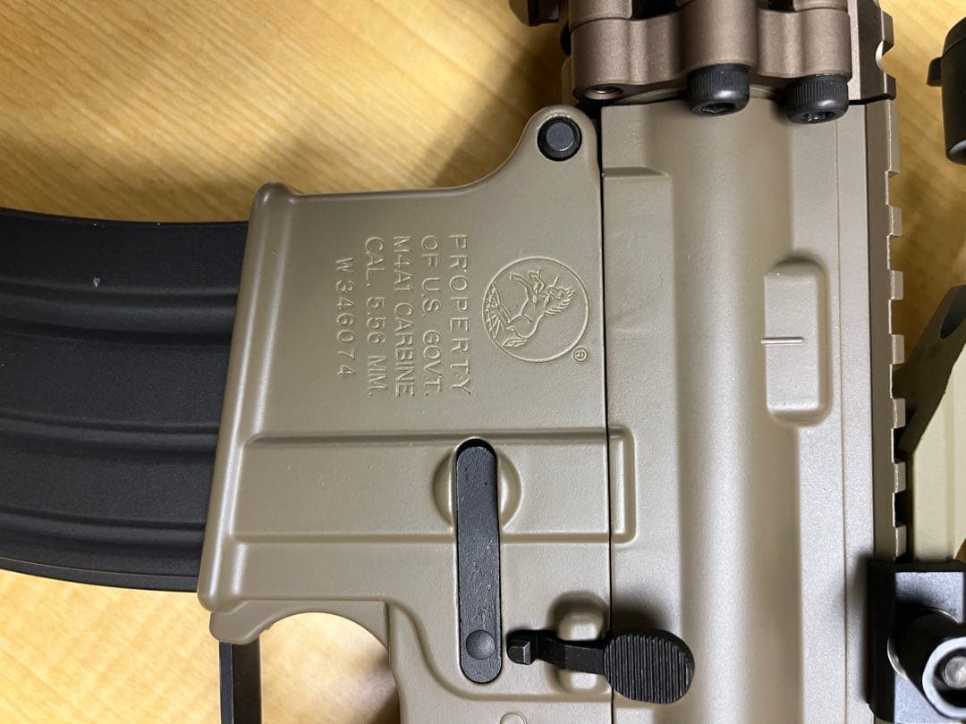 レシーライフル　希少タンカラー美品　トイガン　バッテリー有