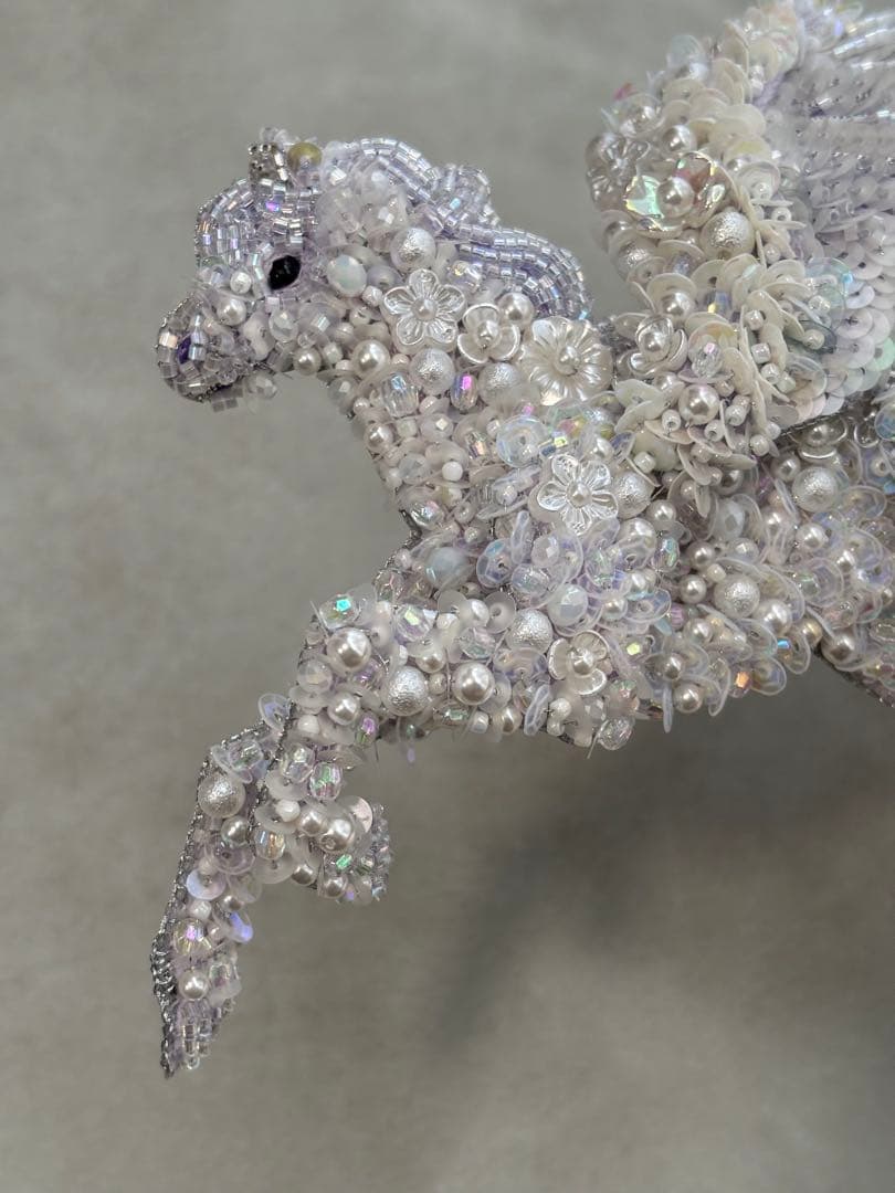 【ペガサス】ビーズ刺繍ブローチバッグチャーム