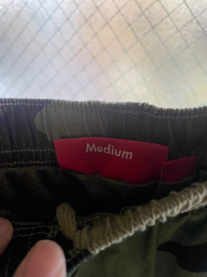 値下げ可　SUPREME spellout track pant camo M