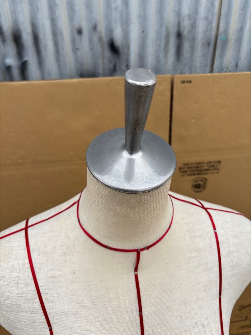 夢八トルソー　トルソーボディマネキン　ボディーライン入り洋装ソーイング卓上