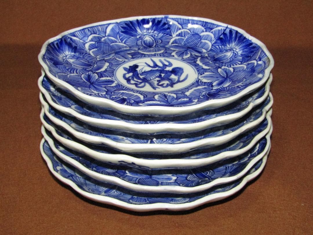 【染付　線描き花文・麒麟図　七寸皿　六枚　径２１．５cm】古伊万里