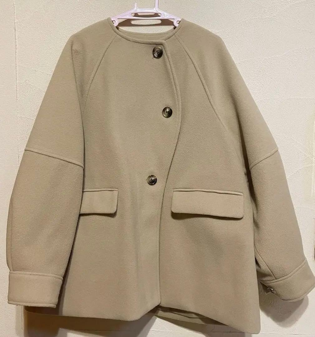 hinari ヒナリ　ウェーブミドルコート　ベージュ　S