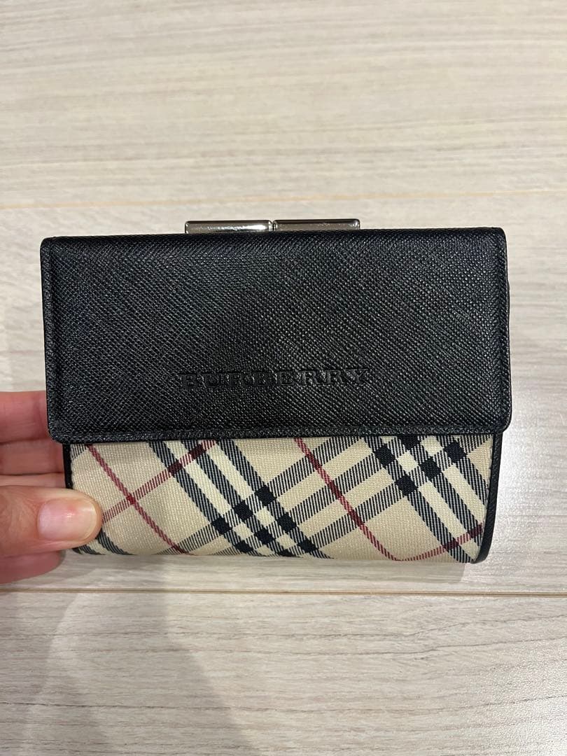 Burberry バーバリー　折り財布　三つ折り財布 ノバチェック 男女兼用