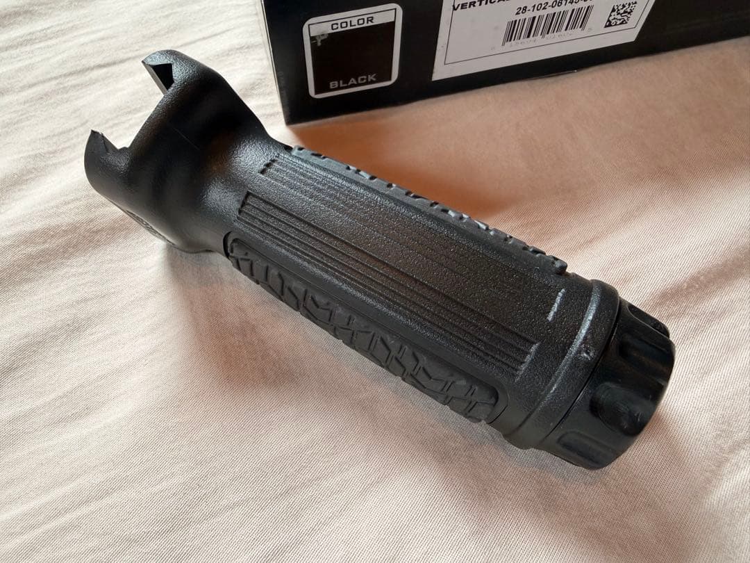 き*よ様 【実物】ダニエルディフェンス バーティカルフォアグリップ 20ミリレー