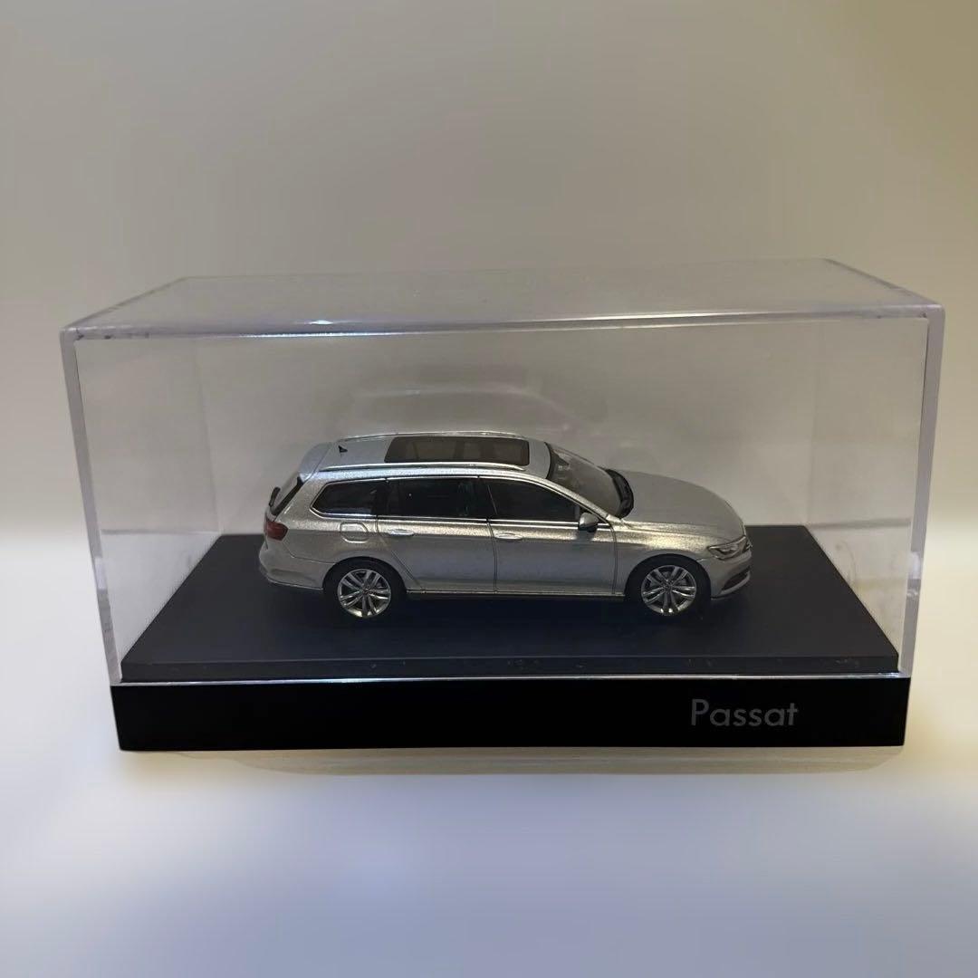 ■VW PASSAT VARIANT B8 1:43 モデルカー■純正■パサート