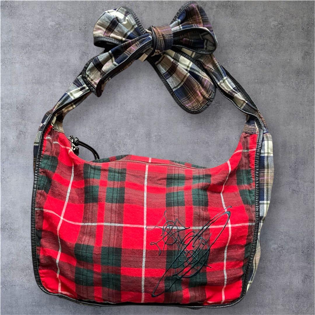 ヴィヴィアンウエストウッド　ショルダーバッグ　オーブ　チェック柄　クロスボディ