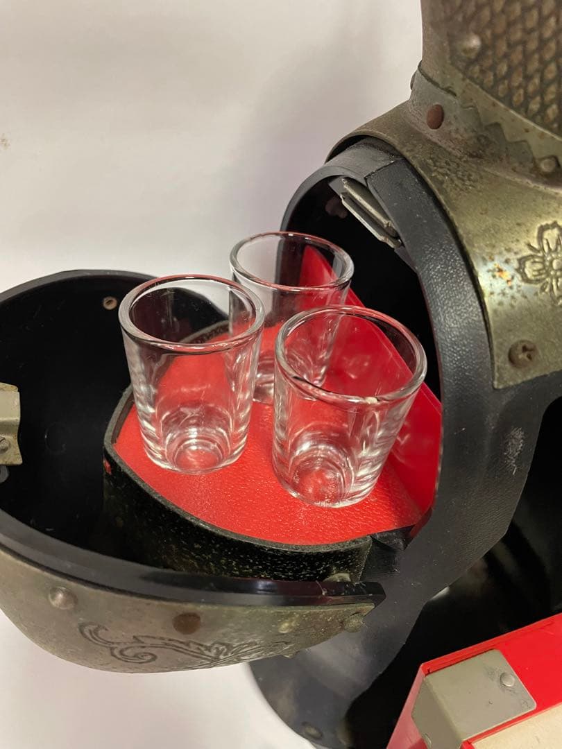 ニッカウヰスキー 鎧 西洋甲冑 インテリア ボトルケース