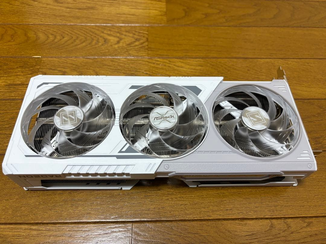 グラフィックボード・グラボ・ビデオカード Radeon RX 9060 XT Steel Legend 16GB OC