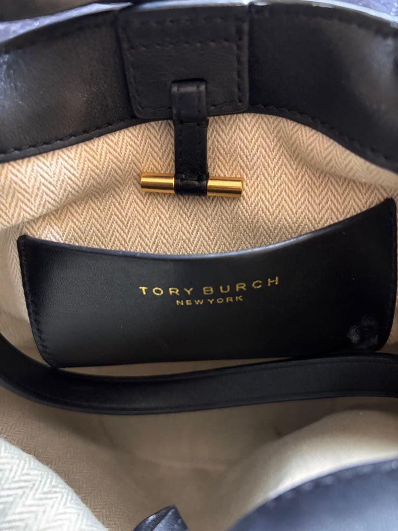 美品　Tory Burch ブラック　レザー　ショルダーバッグ