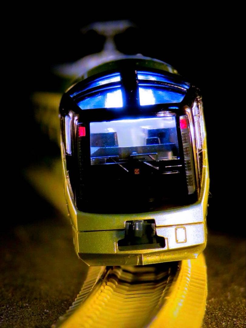 KATO E001形 TRAIN SUITE 四季島(室内灯取付済)【新品】