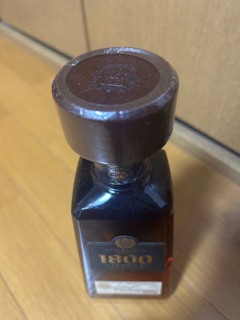 クエルボ1800テキーラ アネホ 750ml