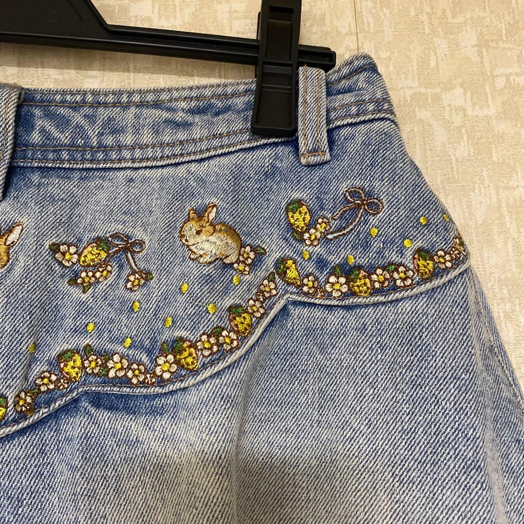 ぽ*こ様 franchelippee フランシュリッペ うさぎ 刺繍 デニムスカ
